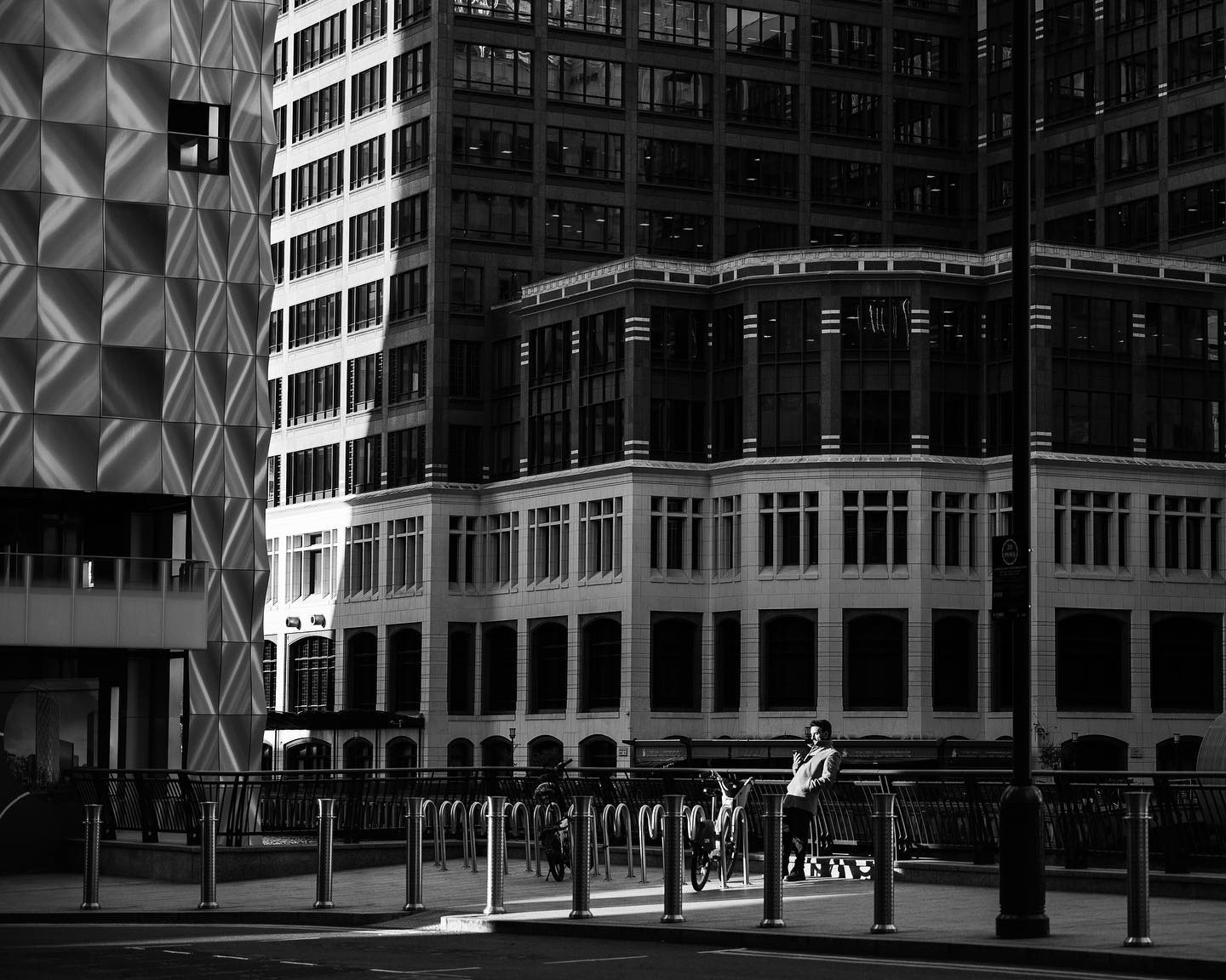 Laid Back Solitude: Urban Contemplation